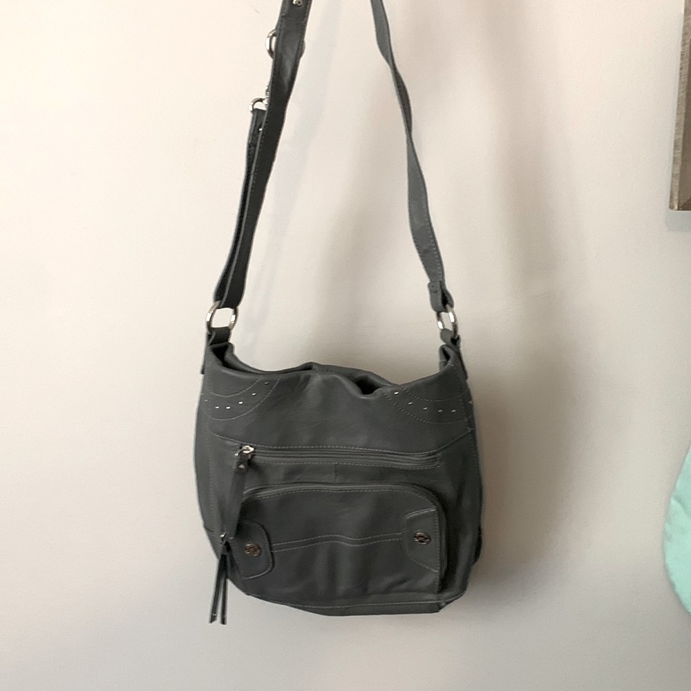 Leather crossbody 🖤 Stone Mountain 🖤